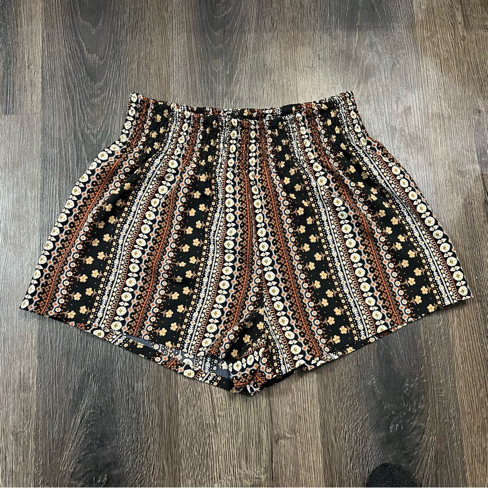 SHEIN Print Shorts NWOT